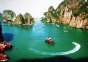 Halong Bay Wonder in Vietnam voting campaign launchedHalong Bay Wonder in Vietnam voting campaign launched